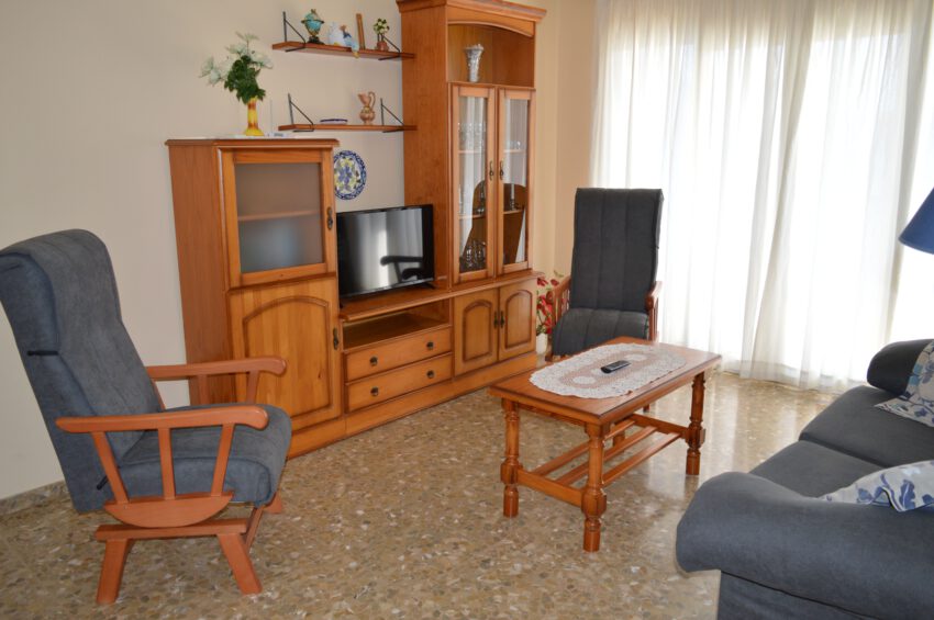 APARTAMENTO SOLEADO “”EDF VILLA CATIANA””